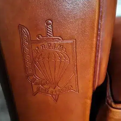 Fauteuil club en cuir